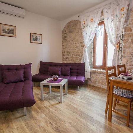 Apartment Irma Pula Bagian luar foto