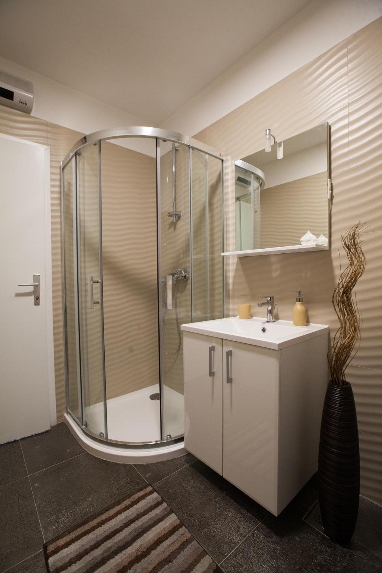 Apartment Irma Pula Bagian luar foto