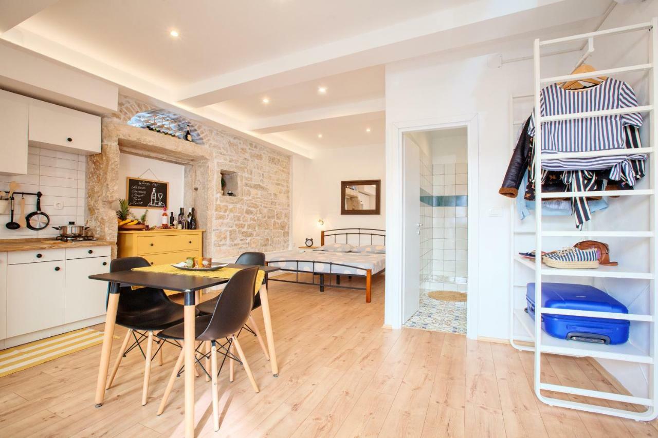Apartment Irma Pula Bagian luar foto