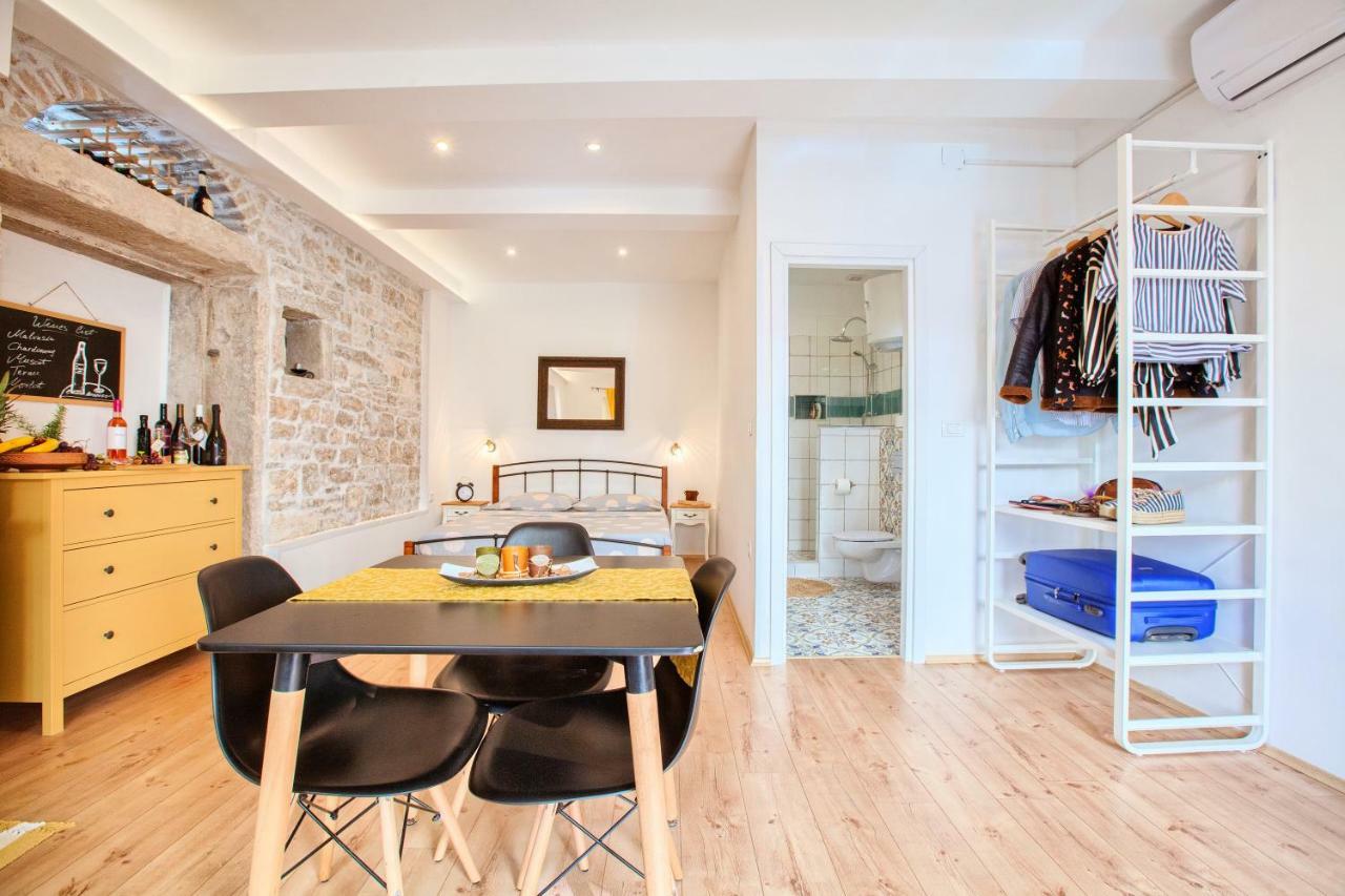 Apartment Irma Pula Bagian luar foto